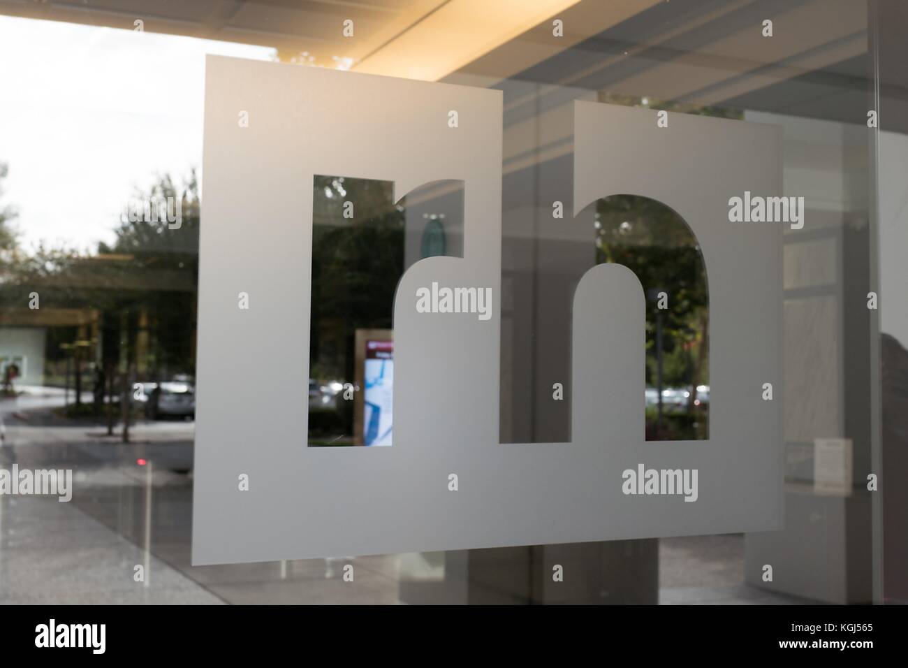 Nahaufnahme des Logos der Personalagentur Robert Half im Büropark der Bishop Ranch in San Ramon, Kalifornien, 20. Oktober 2017. () Stockfoto
