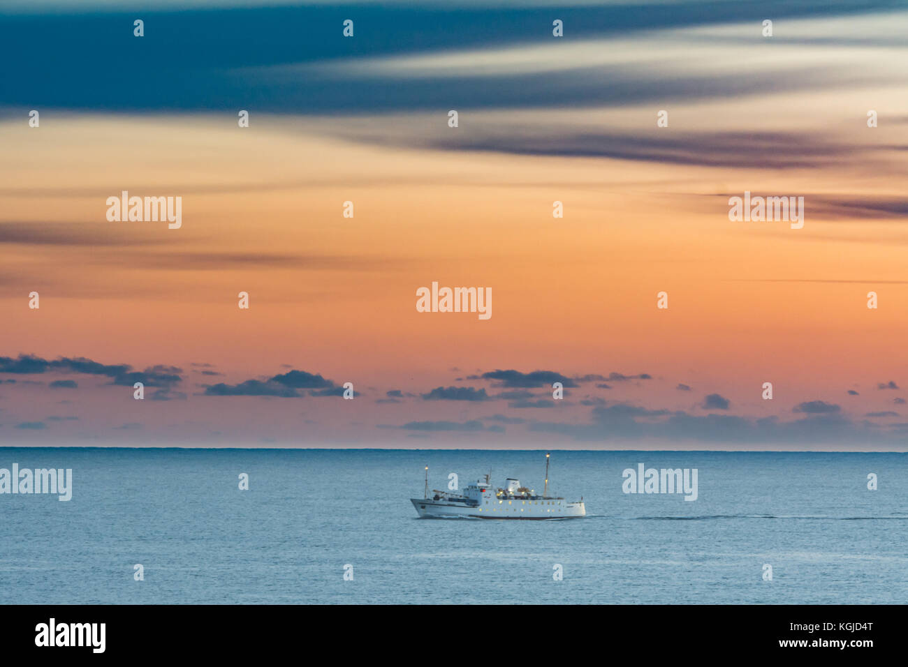Lamorna, Cornwall 8. November 2017 DE Wetter. Sonnenuntergang im Larmorna Cove: Simon Maycock/Alamy leben Nachrichten Stockfoto