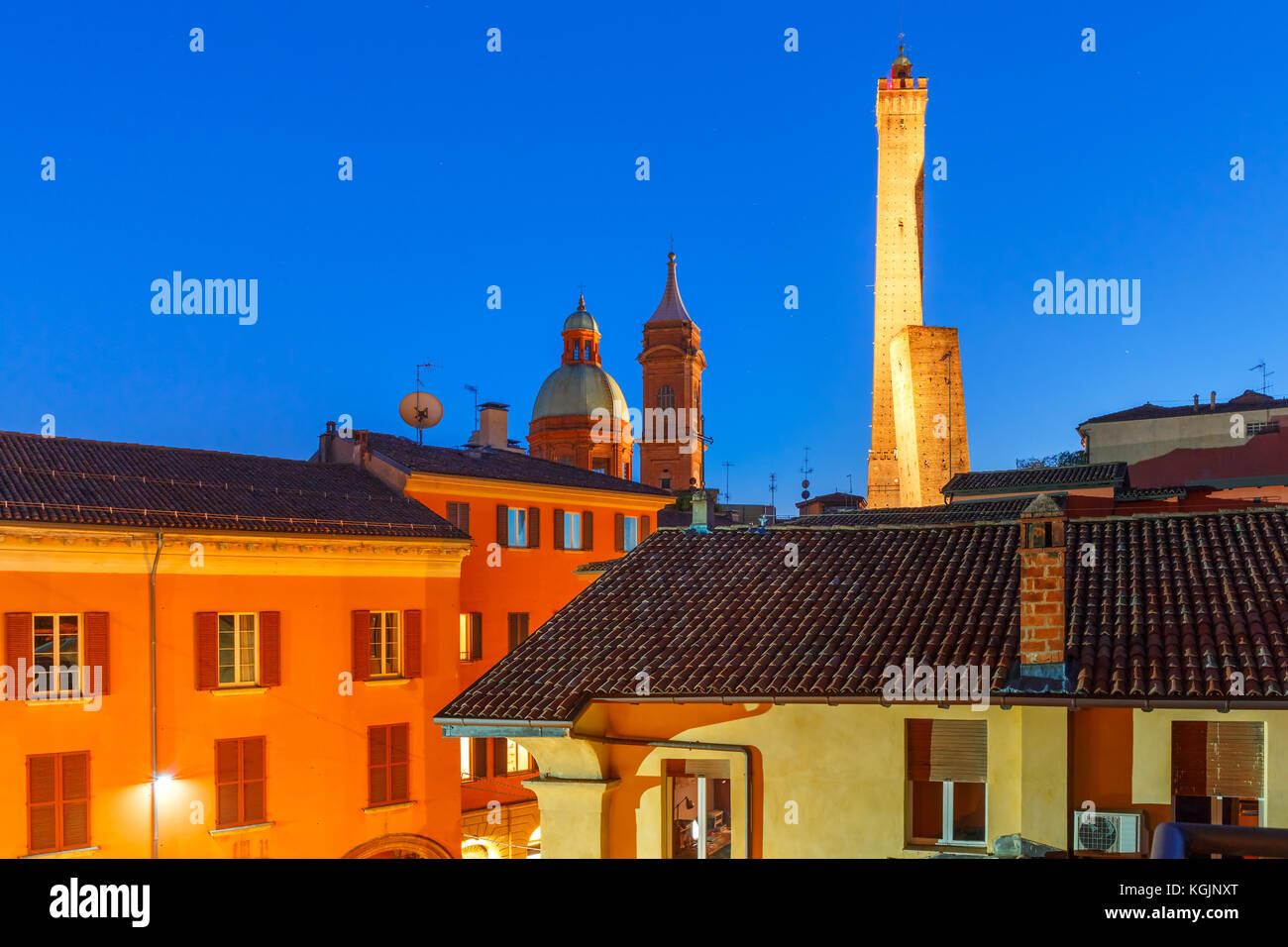 Zwei Türme von Bologna, Italien Stockfoto