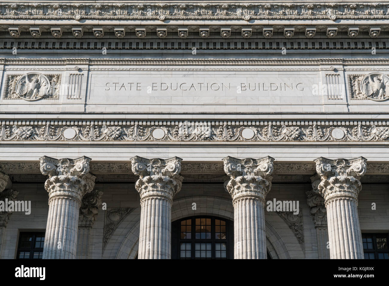 Fassade des New York State Education Gebäude in Albany, New York Stockfoto