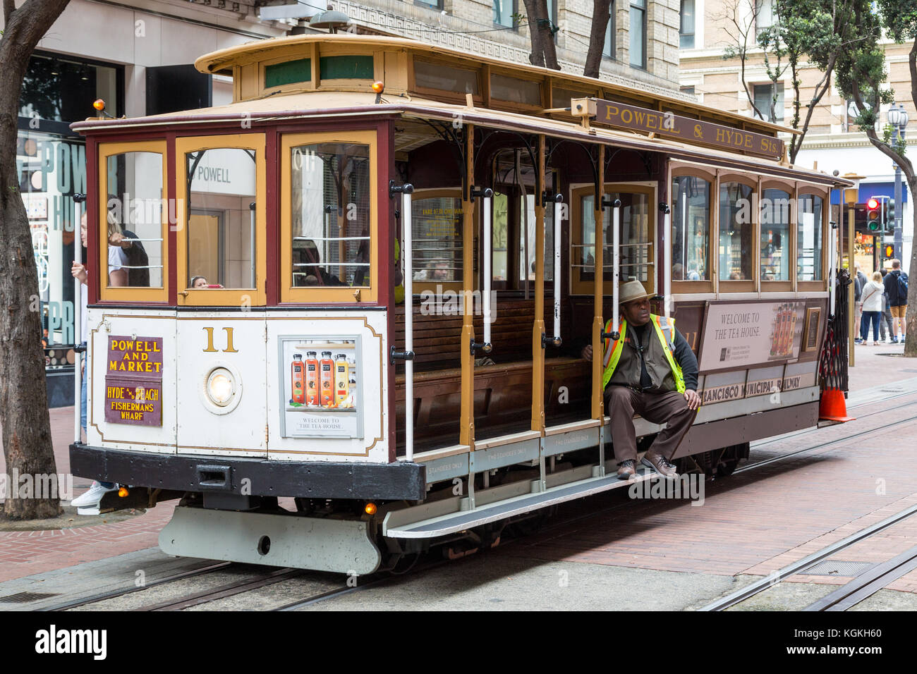 Historische Straßenbahn, Kabel-Auto mit Fahrer, San Francisco, Kalifornien, USA Stockfoto