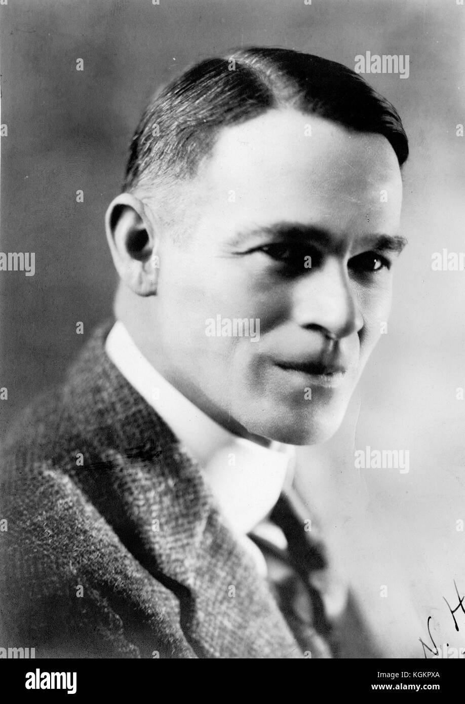 Schultern bis Portrait von prominenten Chemiker harry Nicholls Holmes, 1920. () Stockfoto