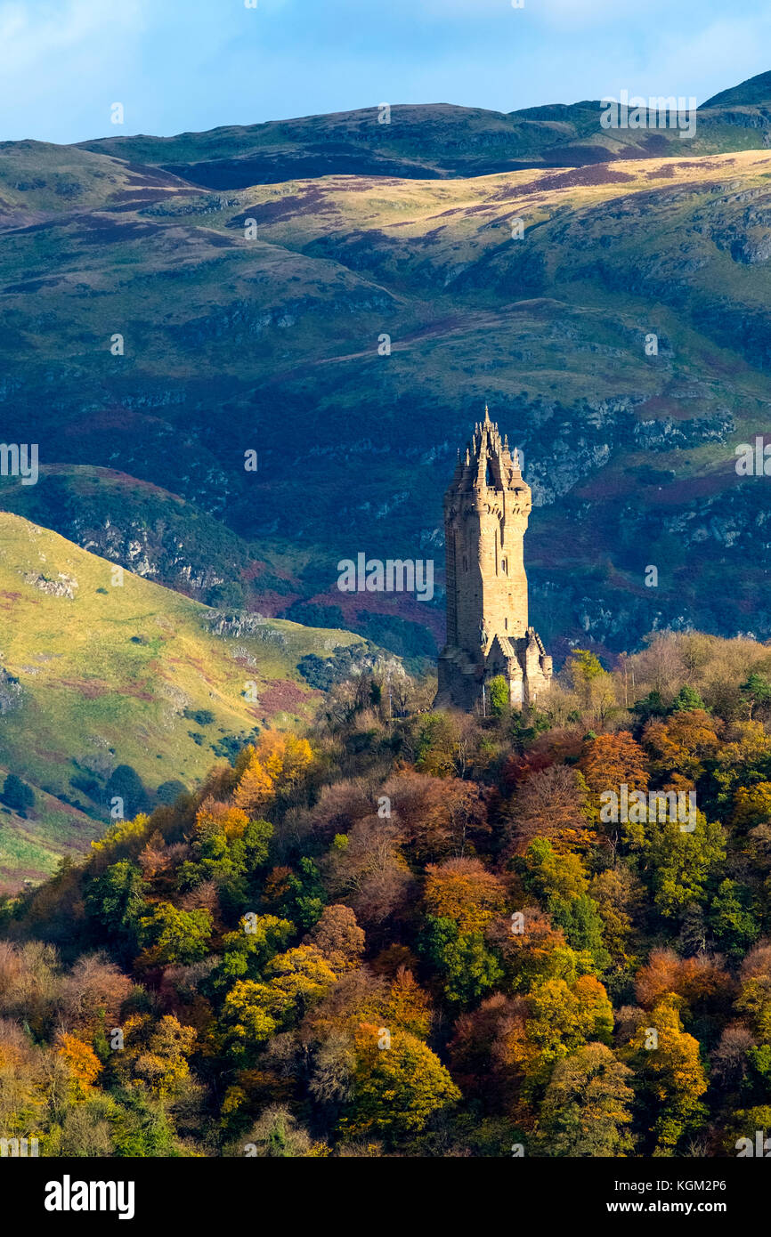 Blick auf Wallace Monument in Stirling, Stirlingshire, Schottland, Großbritannien. Stockfoto