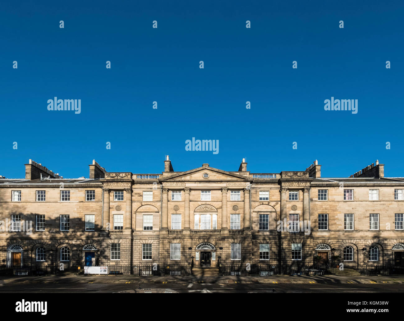 Außenansicht des Bute Haus in Charlotte Square, die offizielle Residenz des Ersten Minister Nicola Sturgeon in Edinburgh, Schottland, Vereinigtes Königreich. Stockfoto
