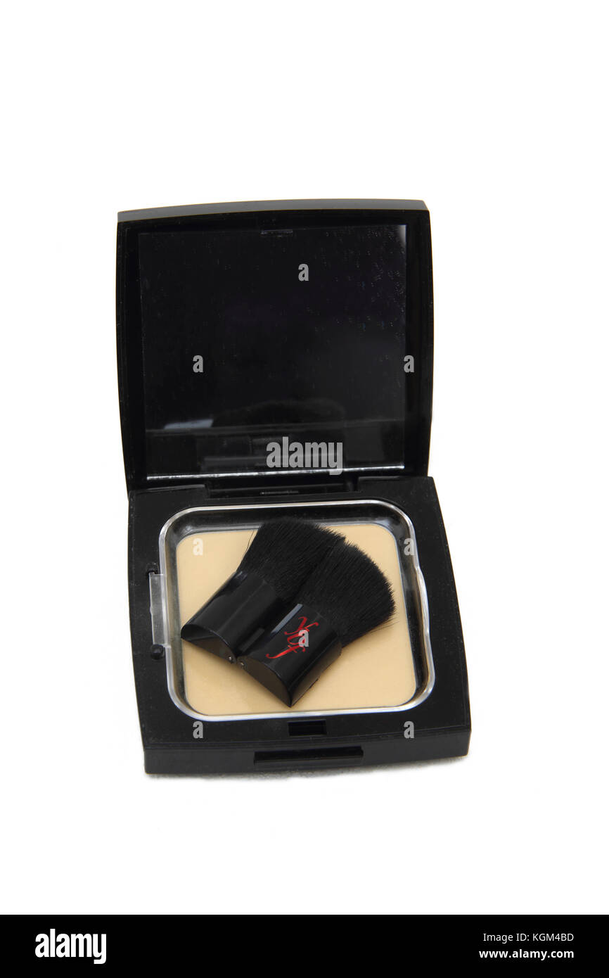Ihr bester Freund Make Up Kompakt und Bürste Stockfoto