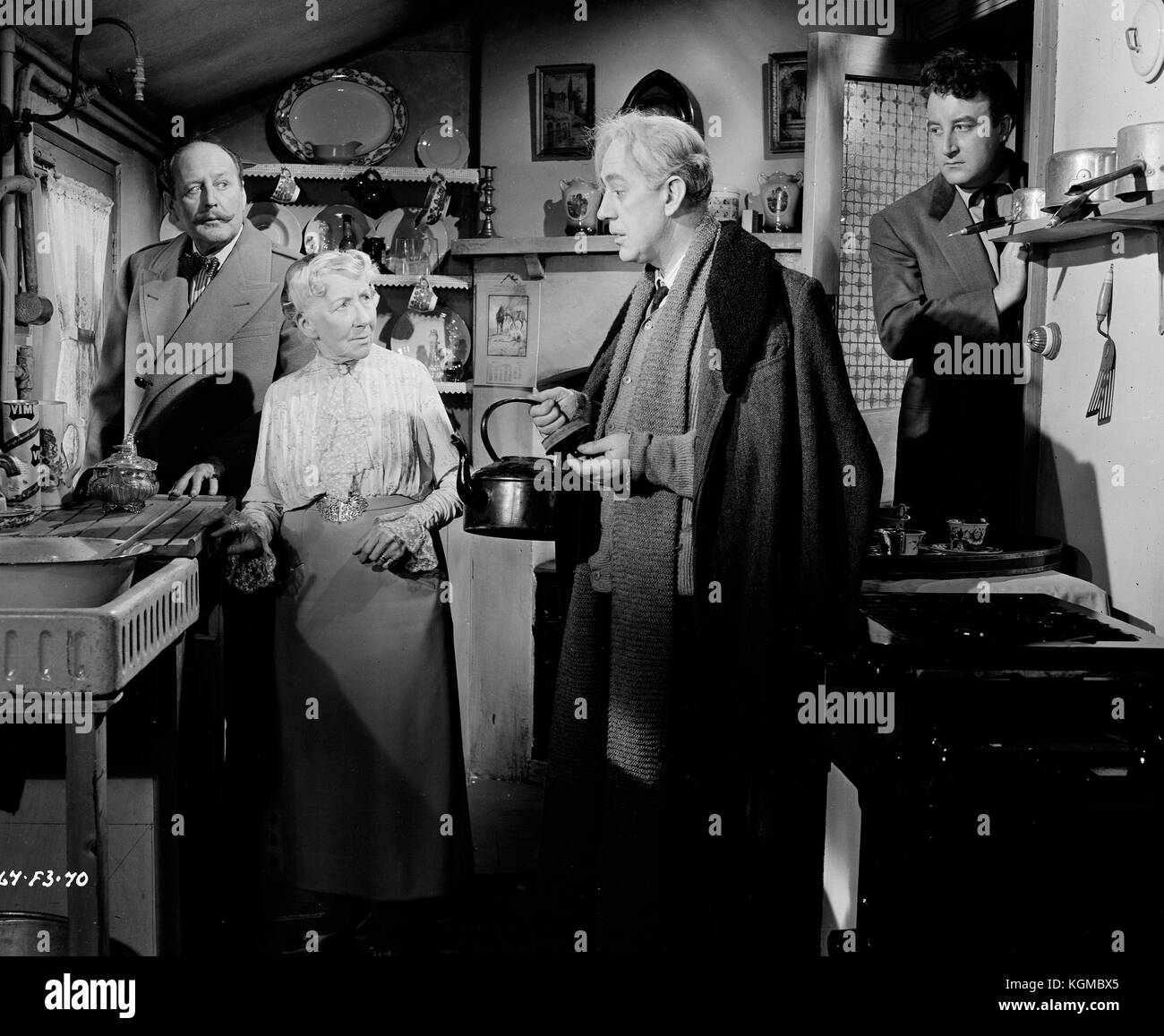 Die ladykillers (1951), Alec Guinness, Peter Sellers, Katie Johnson Stockfoto
