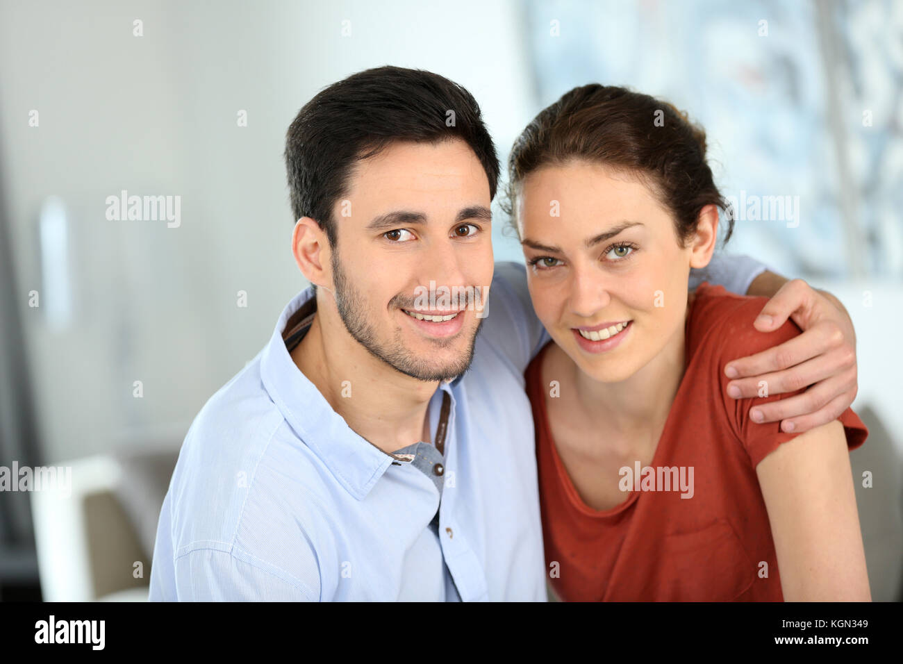 Portrait von Paar zu Hause Stockfoto