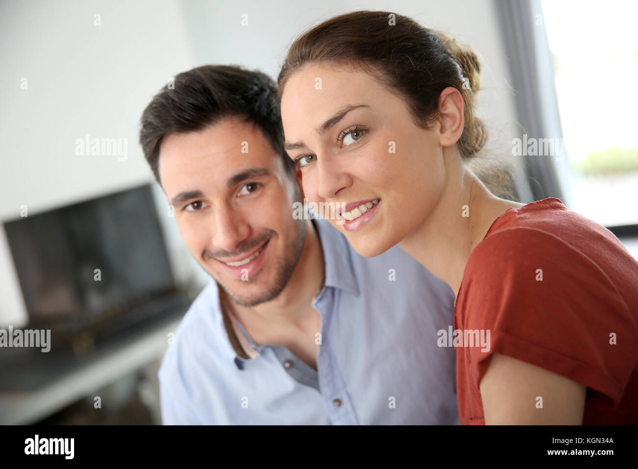 Portrait von Paar zu Hause Stockfoto