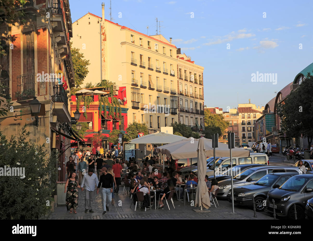 Bürgersteig Street Cafe in Barrio La Latina, das Stadtzentrum von Madrid, Spanien Stockfoto