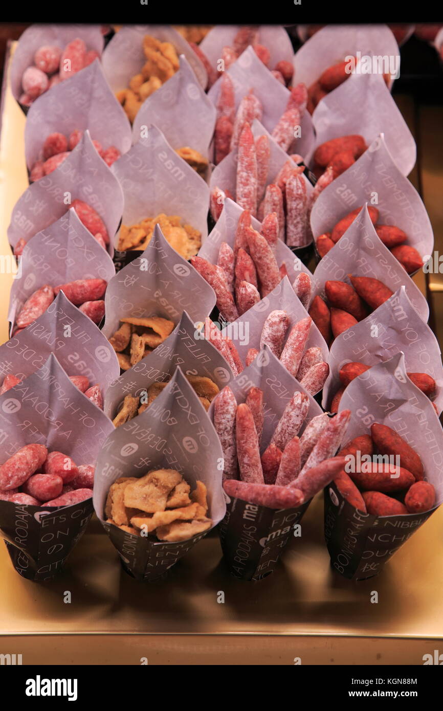 Small sausages Fotos und Bildmaterial in hoher Auflösung Alamy