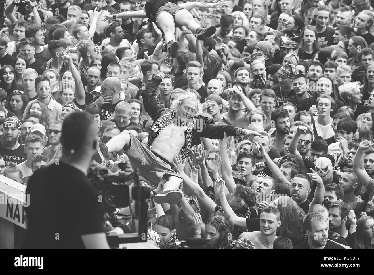 Kostrzyn, Polen - 05. August 2017: Menschen Spaß an einem Konzert während der 23 Woodstock Festival in Polen. Stockfoto