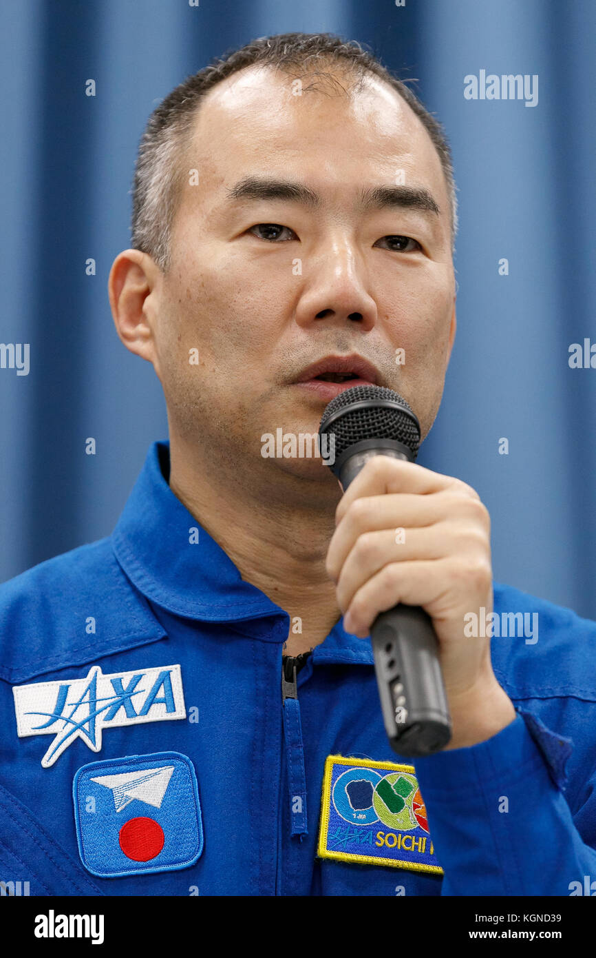 Der japanische Astronaut Soichi Noguchi spricht während einer Pressekonferenz im Büro der Japan Aerospace Exploration Agency (JAXA) in Tokio am 9. November 2017 in Japan. JAXA gab bekannt, dass er ab Ende 2019 an einer sechsmonatigen Mission an Bord der Internationalen Raumstation (ISS) teilnehmen wird, deren Training am 20. November beginnt. Quelle: Rodrigo Reyes Marin/AFLO/Alamy Live News Stockfoto