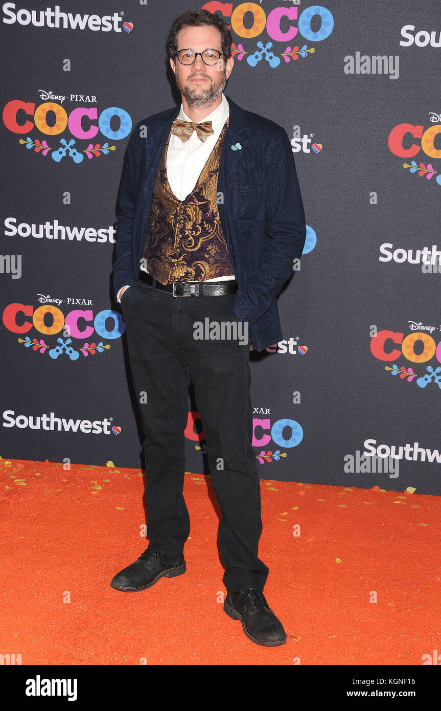 Los Angeles, Kalifornien, USA. November 2017. 8. November 2017 - Los Angeles, Kalifornien USA - Komponist MICHAEL GIACCHINO bei der Coco-Premiere im El Capitan Theater, Hollywood, Los Angeles CA. Credit: Paul Fenton/ZUMA Wire/Alamy Live News Stockfoto