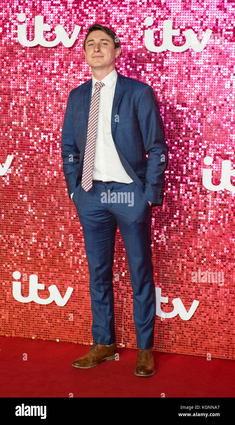 London, Großbritannien. 9.. November 2017. ITV Gala - VIP-Ankünfte Kredit: Gary Mitchell/Alamy Live News Stockfoto