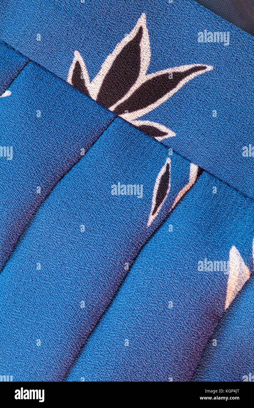 Nahaufnahme Detail der Falten in Plissee's Country casuals Frau Rock Stockfoto