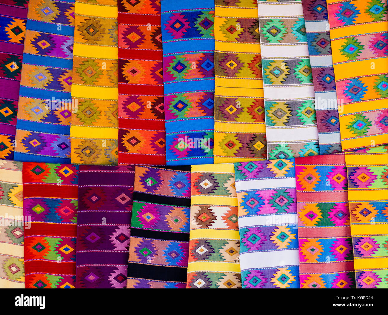 Ethnisch bunten Läufer Tischdecken mit geometrischen Formen Stockfoto