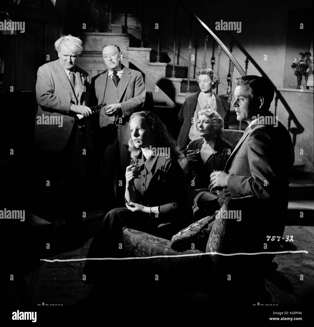 Treffen Herr Luzifer (1953), Barbara Murray, Joseph Tomelty Stockfoto