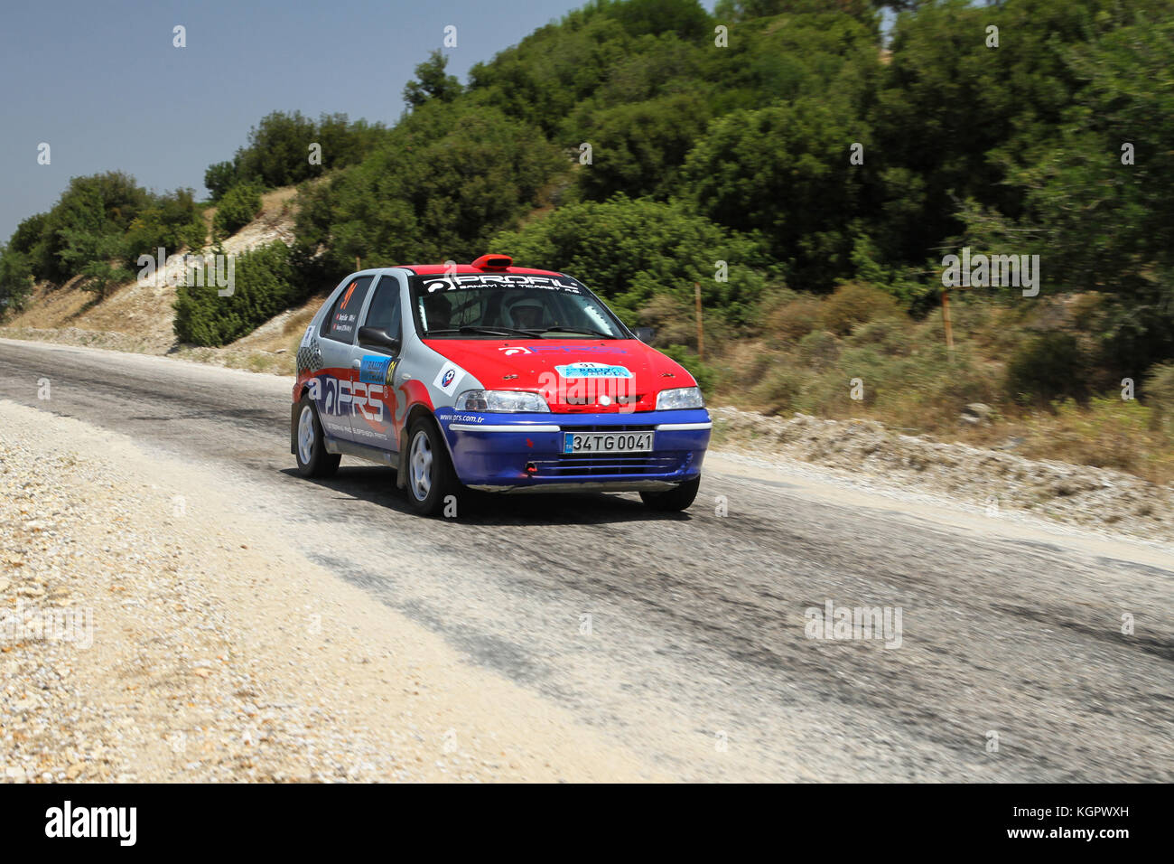 Canakkale, Türkei - Juli 02, 2017: Steffen suer Antriebe Fiat Palio in Rally Troia Stockfoto