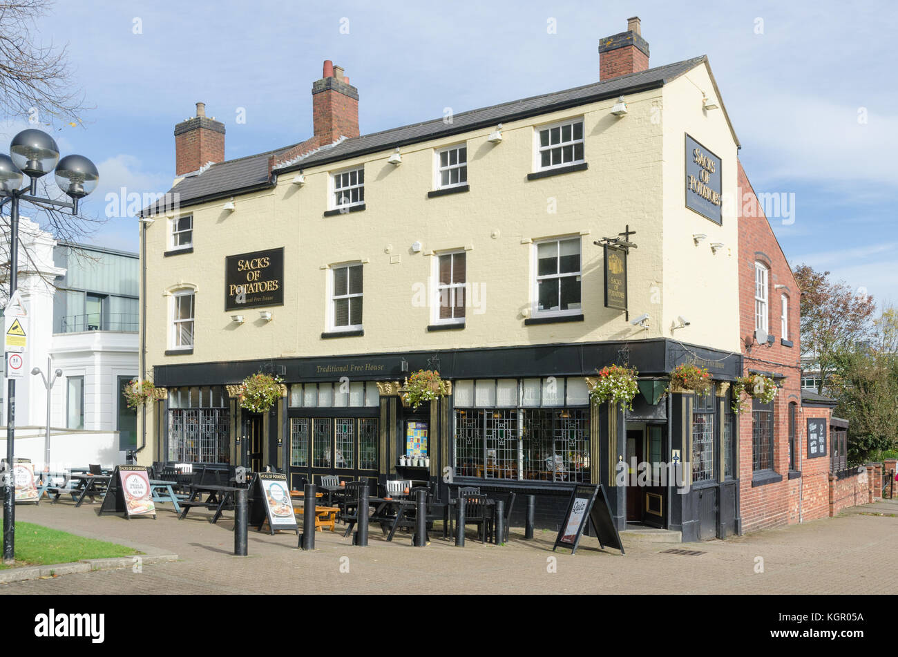 Sack Kartoffeln studentische Kneipe an der Aston University Campus in Birmingham Stockfoto