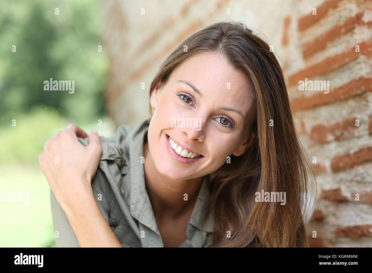 Schöne Frau Entspannen am Wochenende Stockfoto