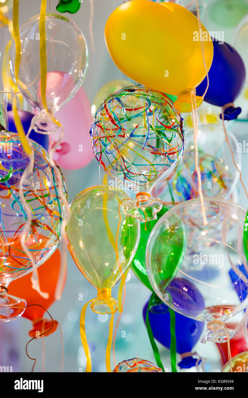 Bunte Luftballons aus venezianischem Muranoglas Stockfoto