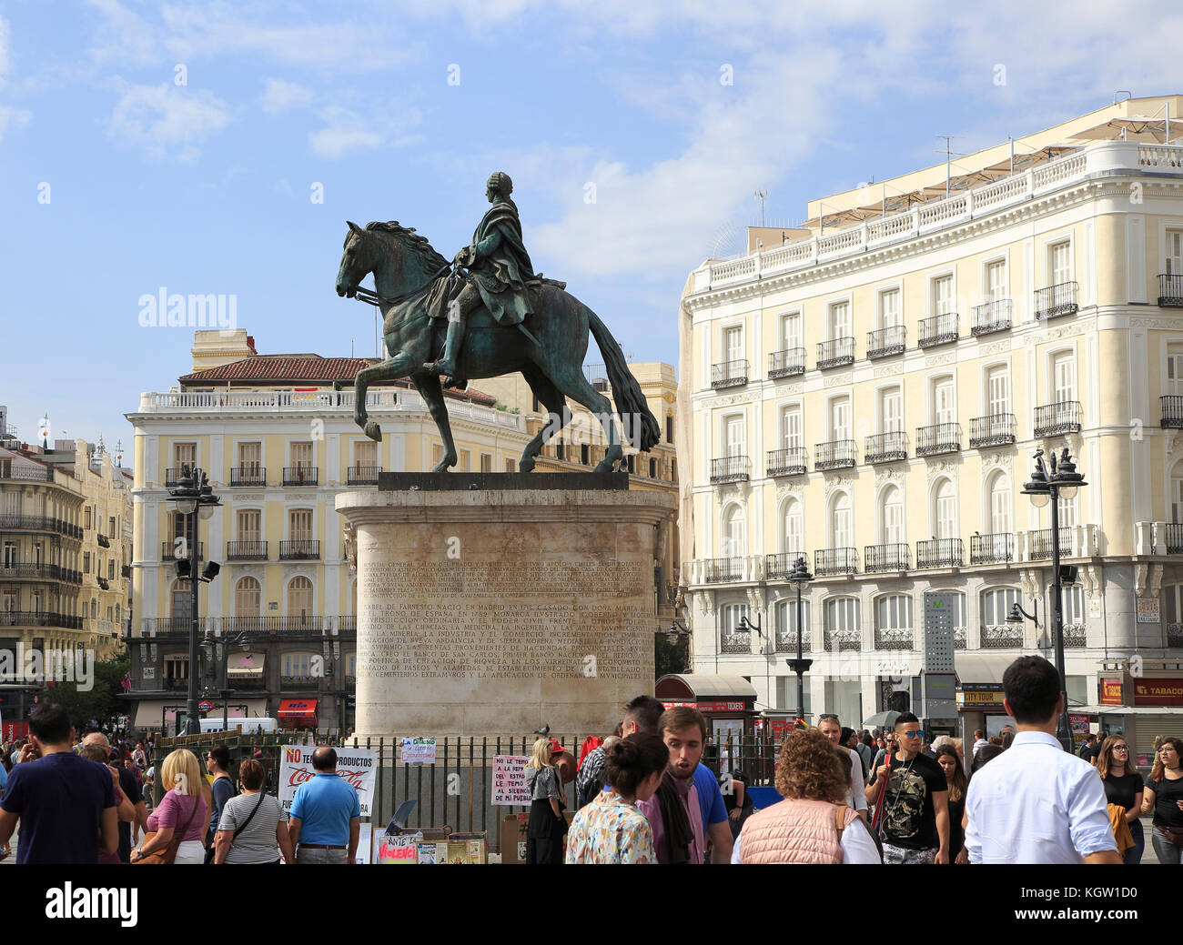 Reiterstandbild König Carlos III, Plaza de La Puerta del Sol, das Stadtzentrum von Madrid, Spanien Stockfoto