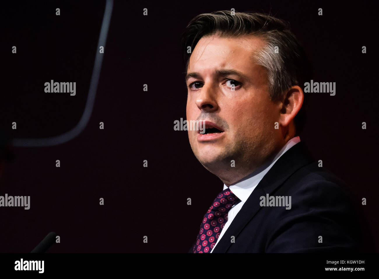 Jonathan Ashworth Adressen der Labour Party Herbst Konferenz an der Brighton Centre, Brighton, UK - Dienstag, September 26, 2017. Im Bild: Jonathan Ashworth, Jon Ashworth, Schatten Staatssekretär für Gesundheit Stockfoto