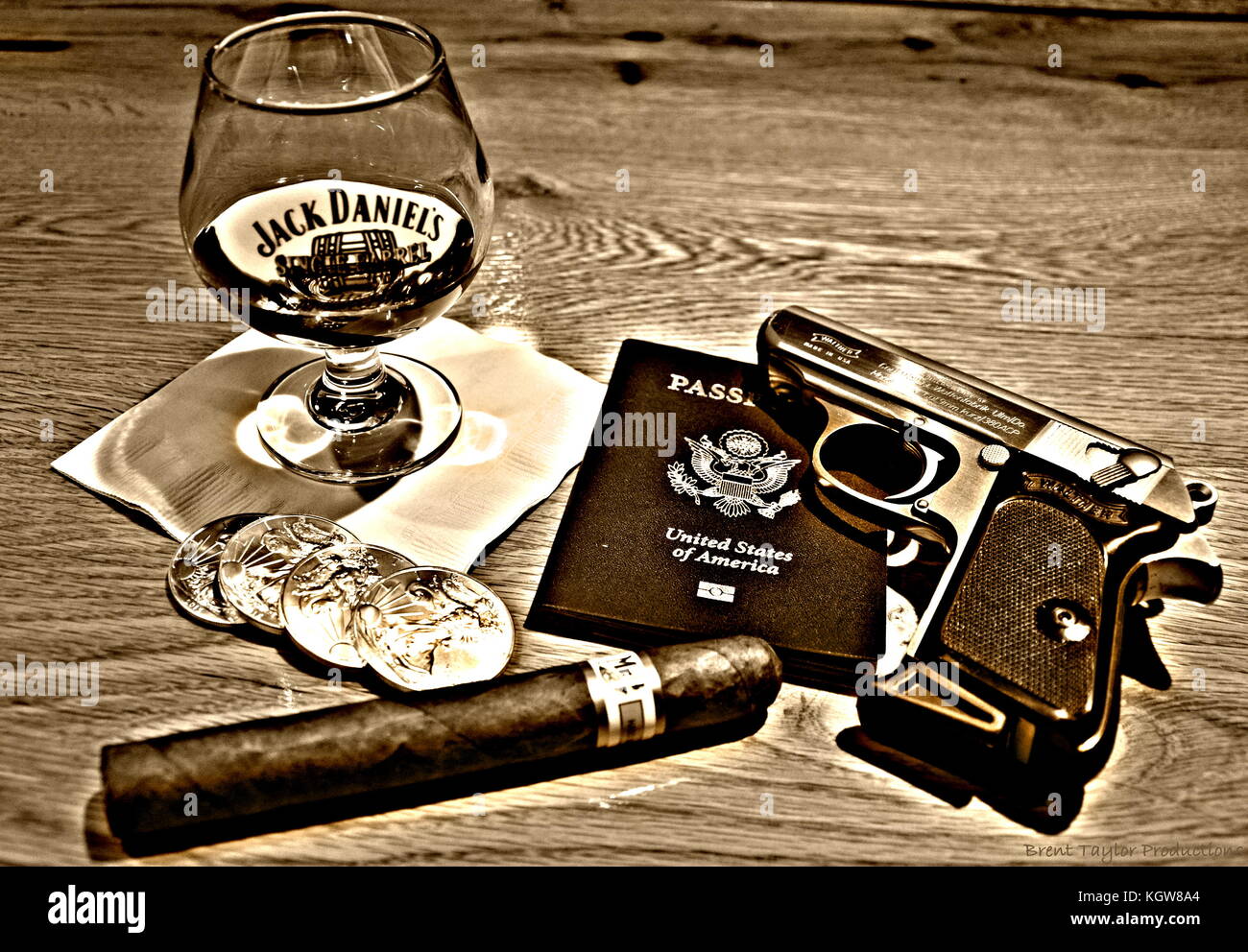 Ein Stilleben, Fine Art Foto, das gibt ein Kopfnicken zu den größten fiktiven Geheimagenten aller Zeiten!! Stockfoto