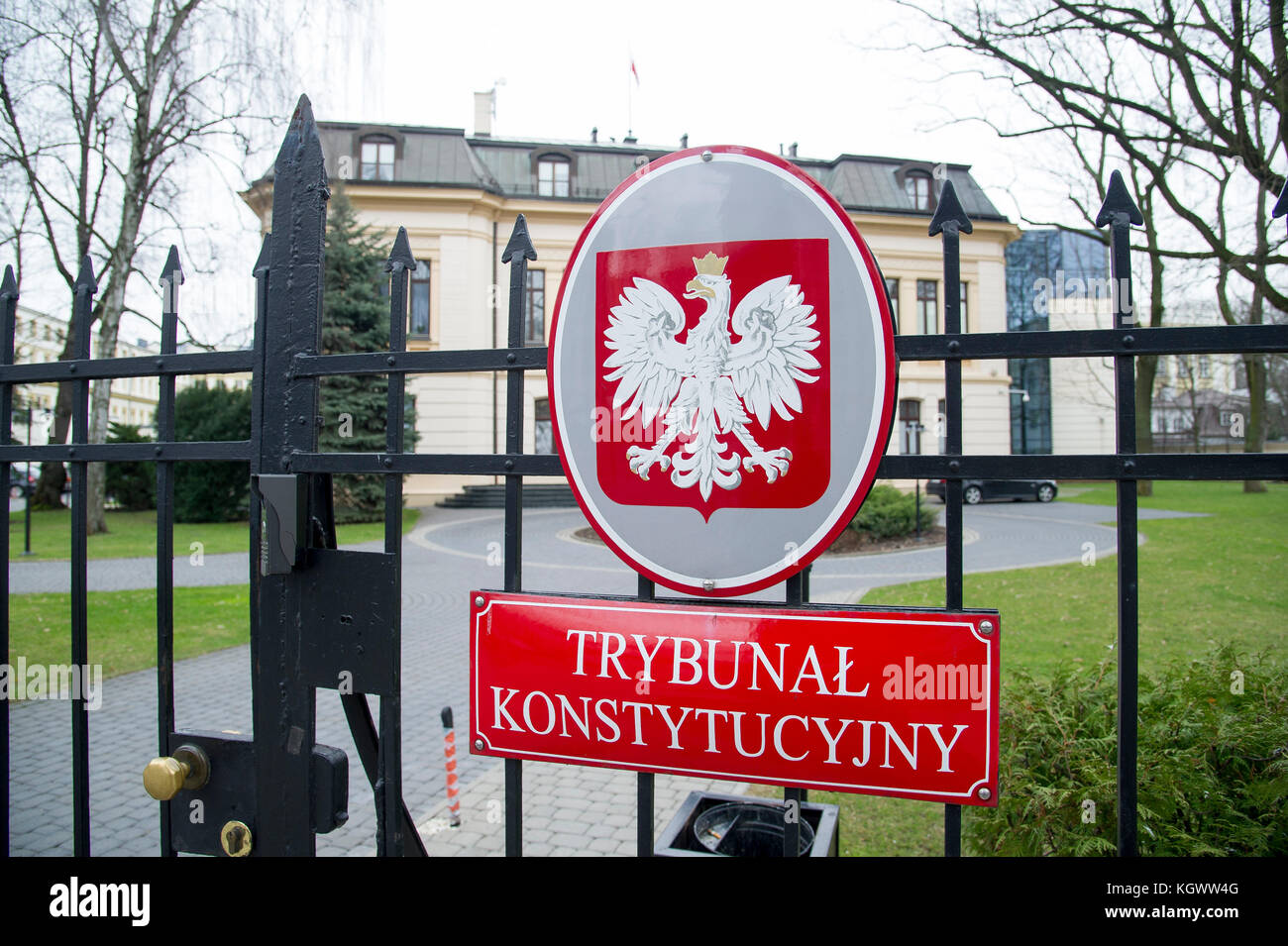 Der Sitz des Verfassungsgerichts (Trybunal Konstytucyjny) in Warschau, Polen. 22. März 2017 © wojciech Strozyk/Alamy Stock Foto Stockfoto