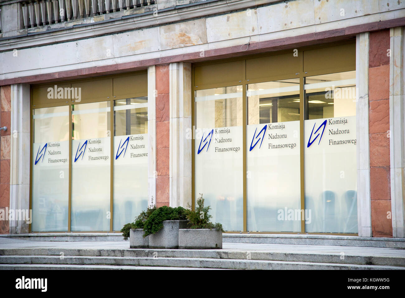 Hauptsitz der Finanzaufsicht (Komisja Nadzoru Finansowego) in Warschau, Polen. 22. März 2017 © wojciech Strozyk/Alamy Stock Foto Stockfoto