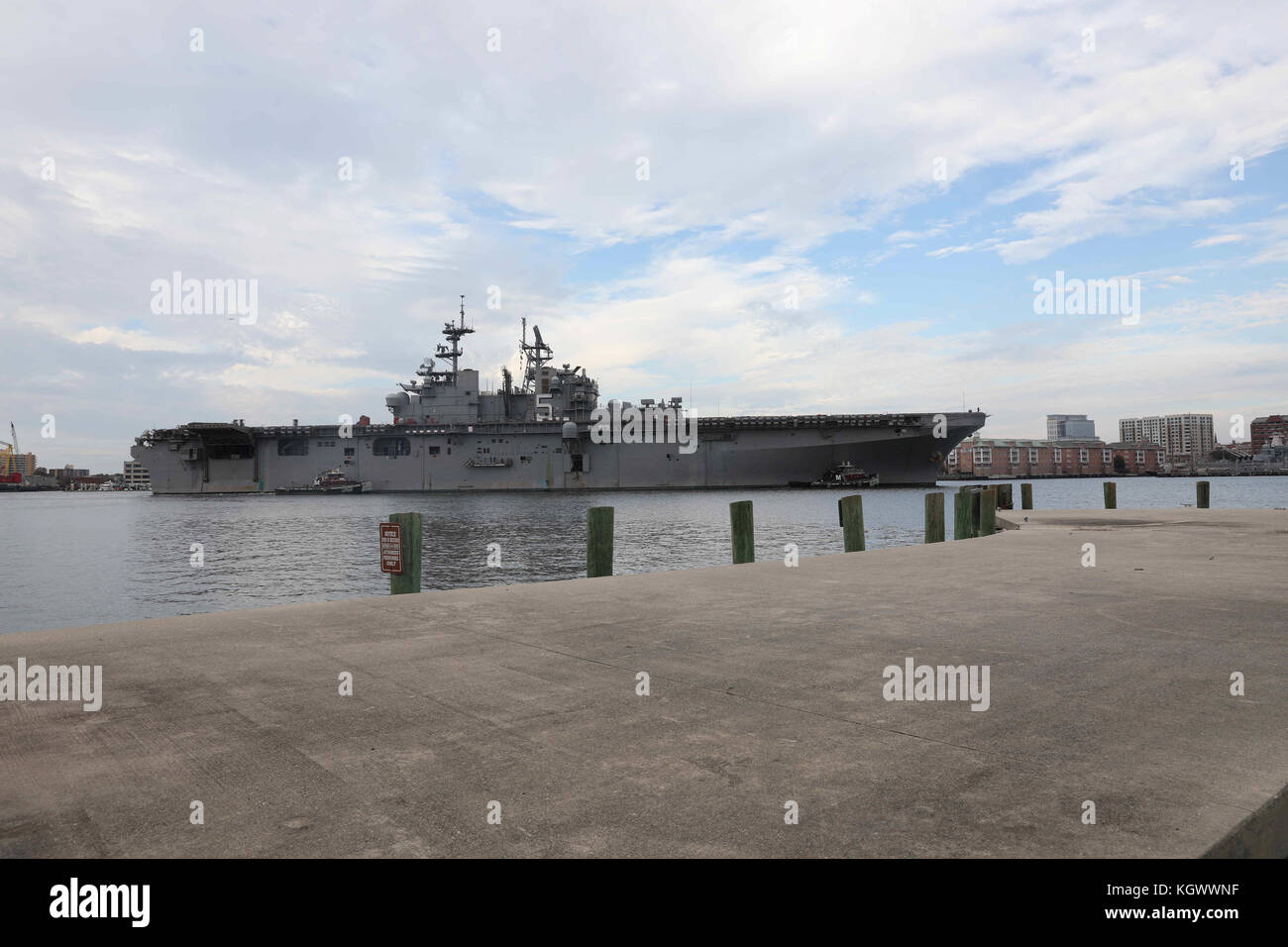 Amphibisches Schiff USS Bataan (LL 5) Stockfoto