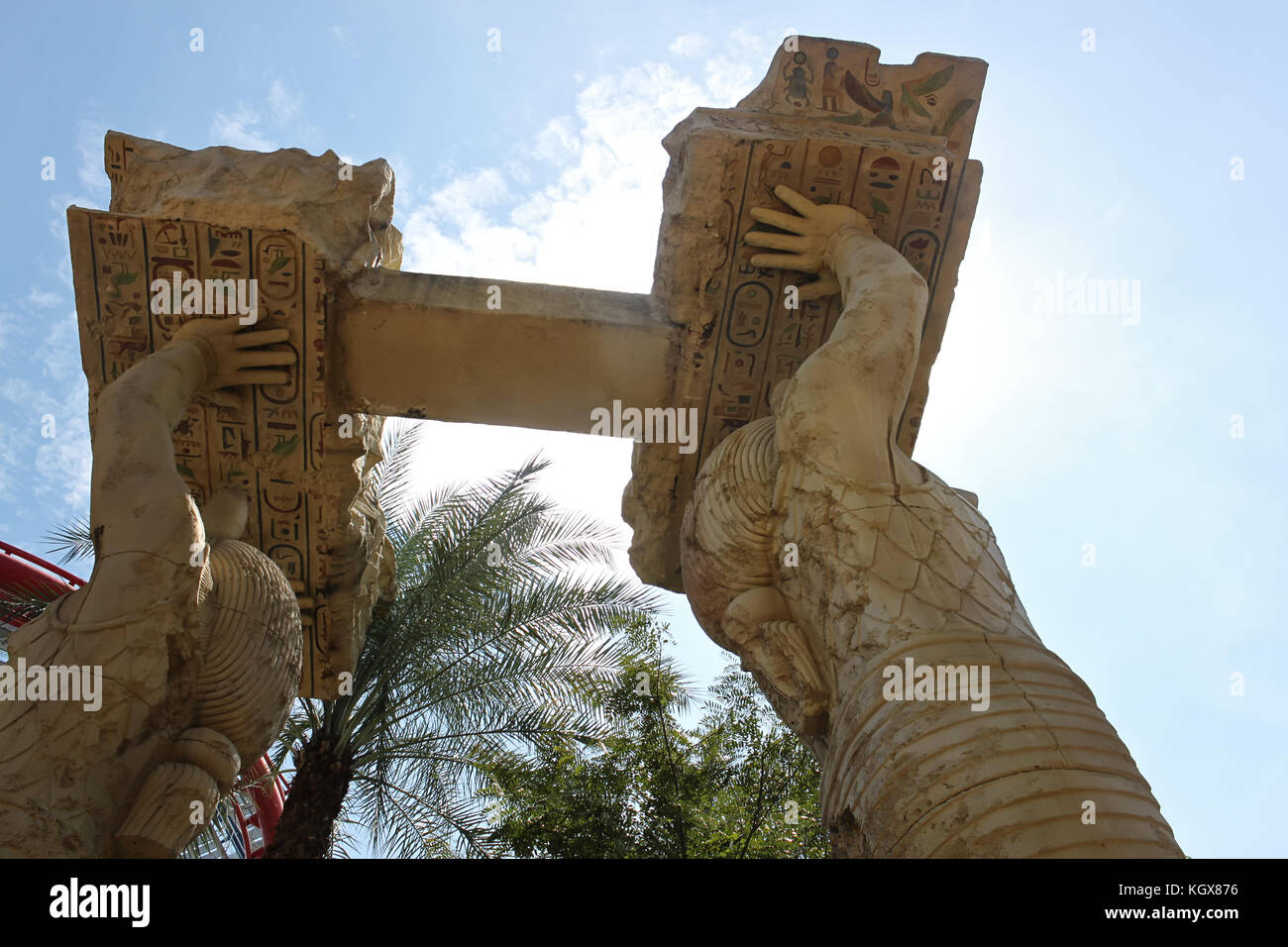 Das alte Ägypten Statuen in den Universal Studios Theme Park in Singapur, Juli 2011 Stockfoto