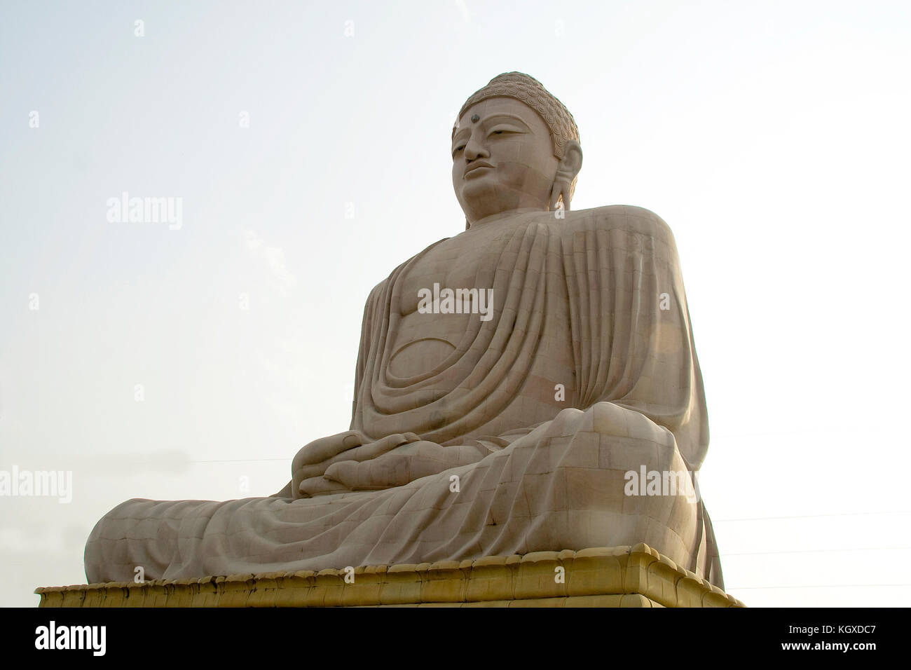 Riesige Statue von Buddha in ruhiger Stimmung, Bodhgaya, Bihar, Indien, Asien Stockfoto