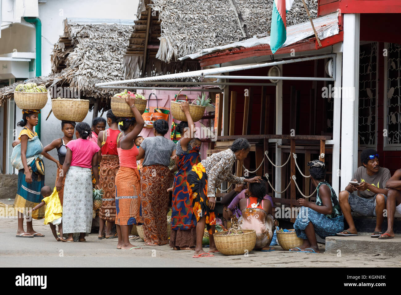 Africa Madagascar Nosy Woman In Stockfotos Und Bilder Kaufen Alamy 