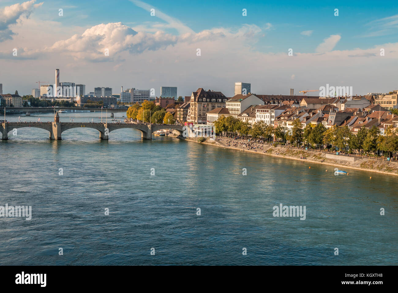 Rhein in Basel Stadt, Schweiz Stockfoto