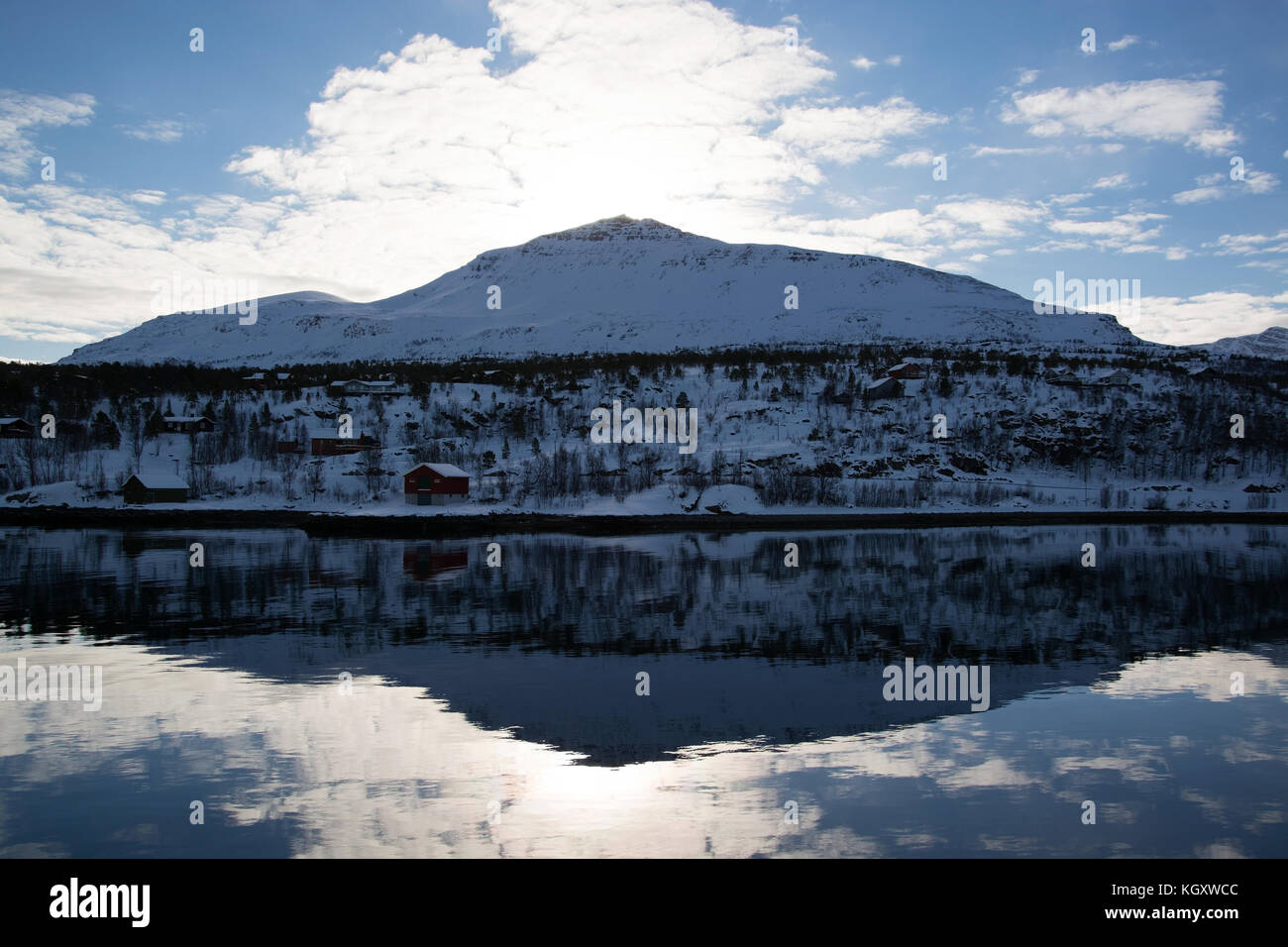Landcsape in der Region Troms in Norwegen im Winter. Stockfoto