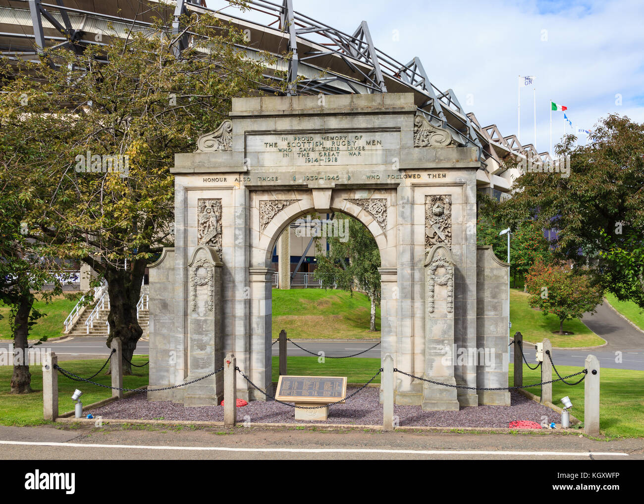 Neben Murrayfield, ein Stadion, ein Kriegerdenkmal, die "der Schottischen Rugby Männer", die ihr Leben in den beiden Weltkriegen gaben. Stockfoto