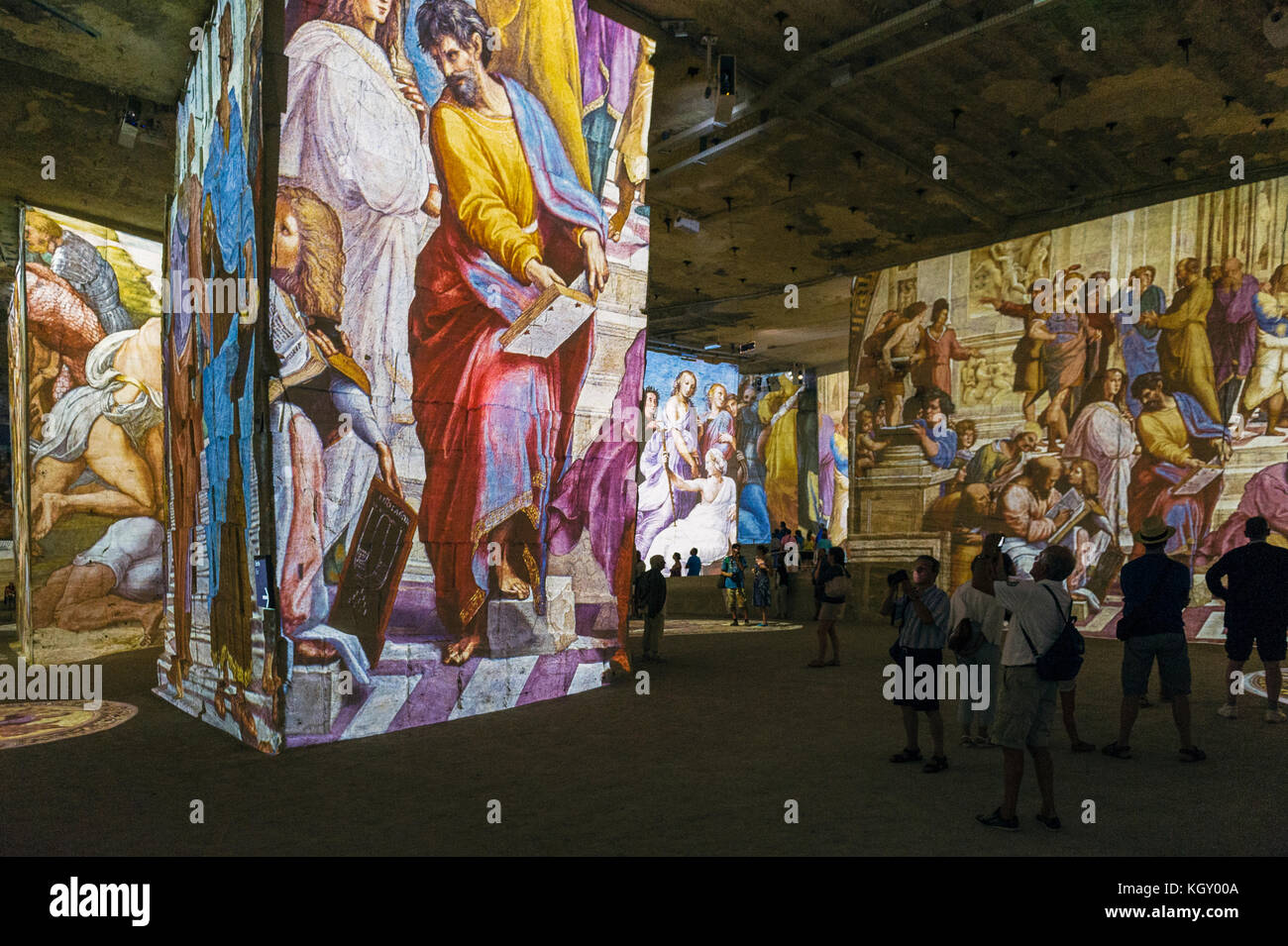 BOUCHES DU RHONE (13) PROVENCE, LES BAUX-DE-PROVENCE, LICHT STEINBRUCH. MICHEL ANGE, Leonard de Vinci, Raphael Stockfoto