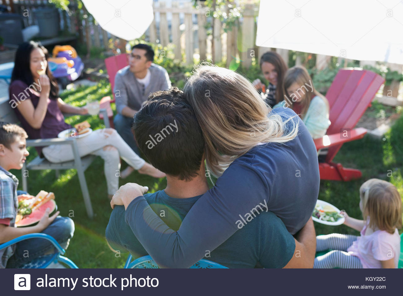 Nachbar junge Fotos und Bildmaterial in hoher Auflösung Alamy