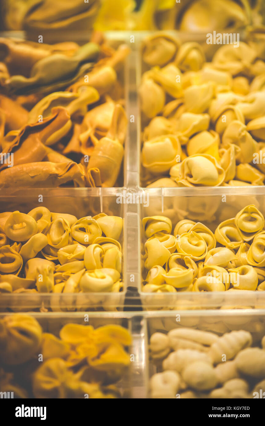 Italienische gefroren ravioli Pasta - zubereitete Speisen Zutaten Stockfoto
