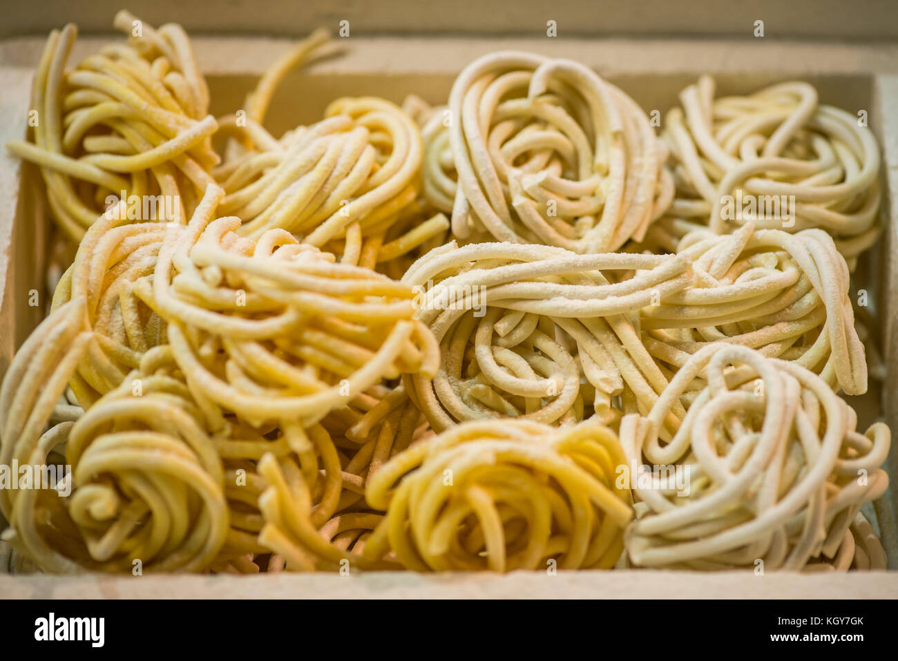Italienische gefroren spaghetti Pasta - zubereitete Speisen Zutaten Stockfoto