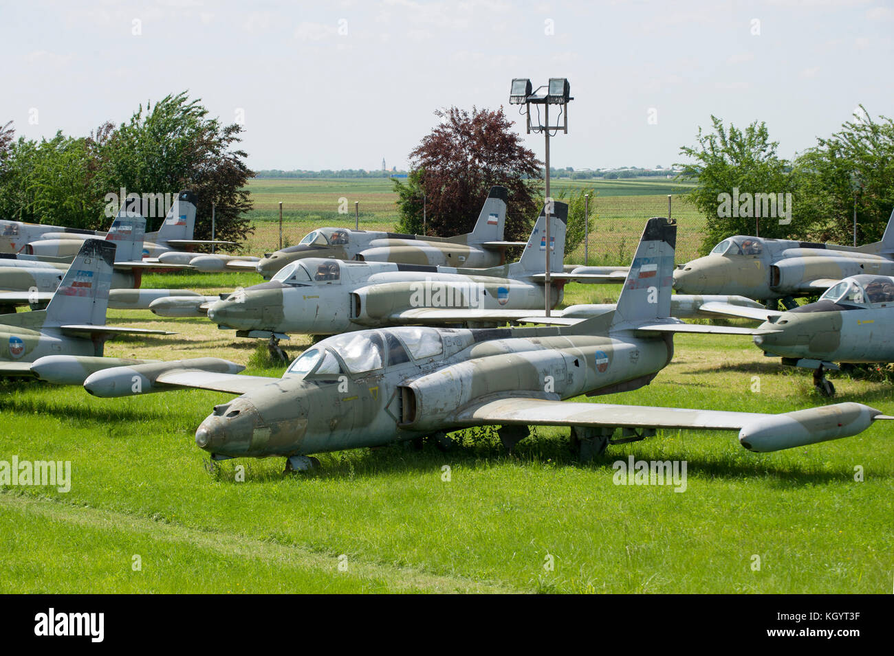 Old fighter jets Fotos und Bildmaterial in hoher Auflösung Alamy