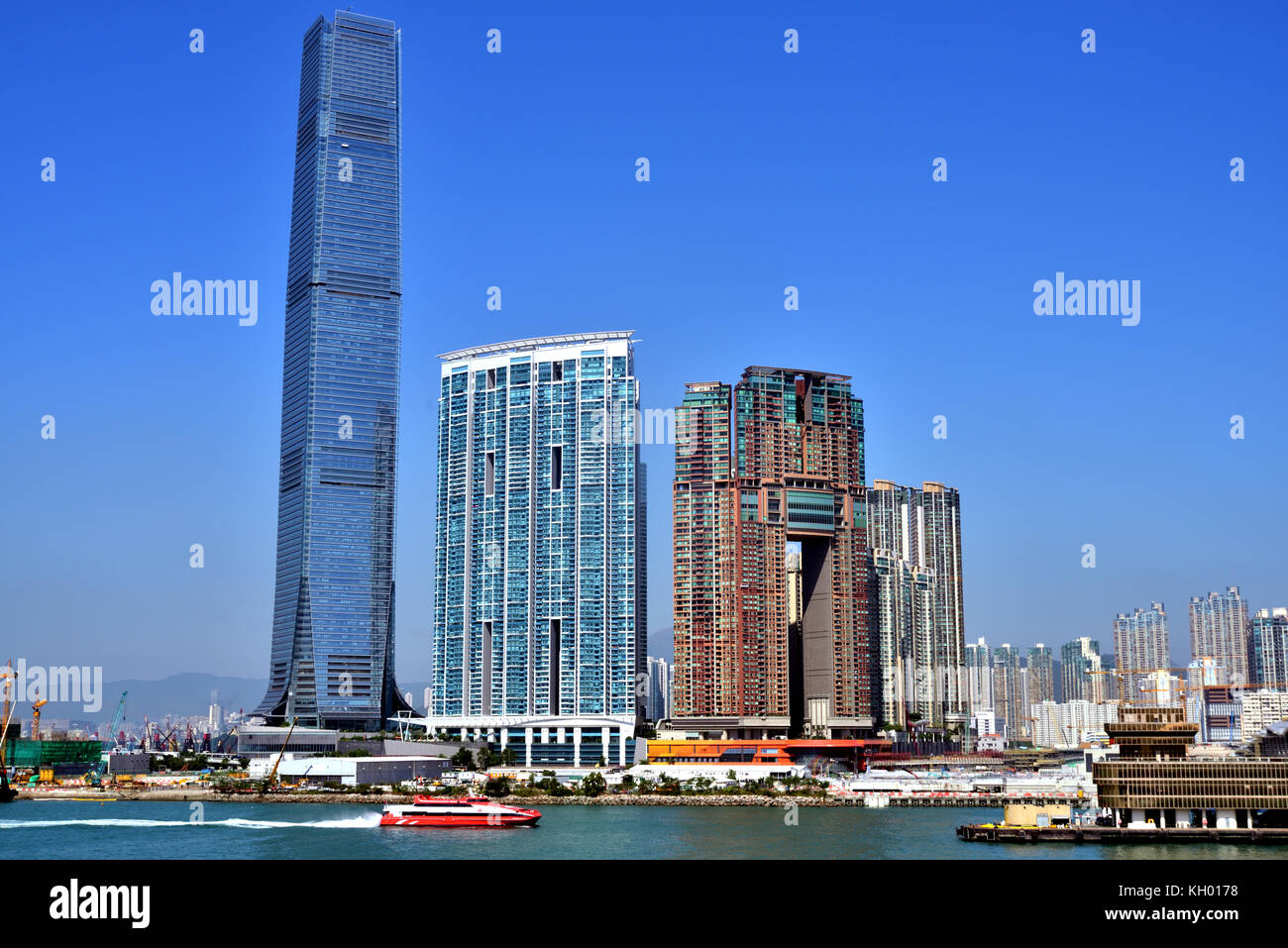 International Commerce Centre und das Prestige Wohntürme, West Kowloon. Stockfoto