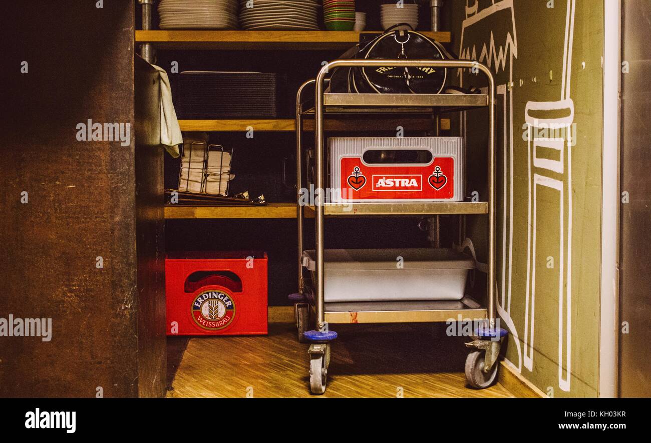 Trolley Bar Stockfotos Trolley Bar Bilder Alamy - 