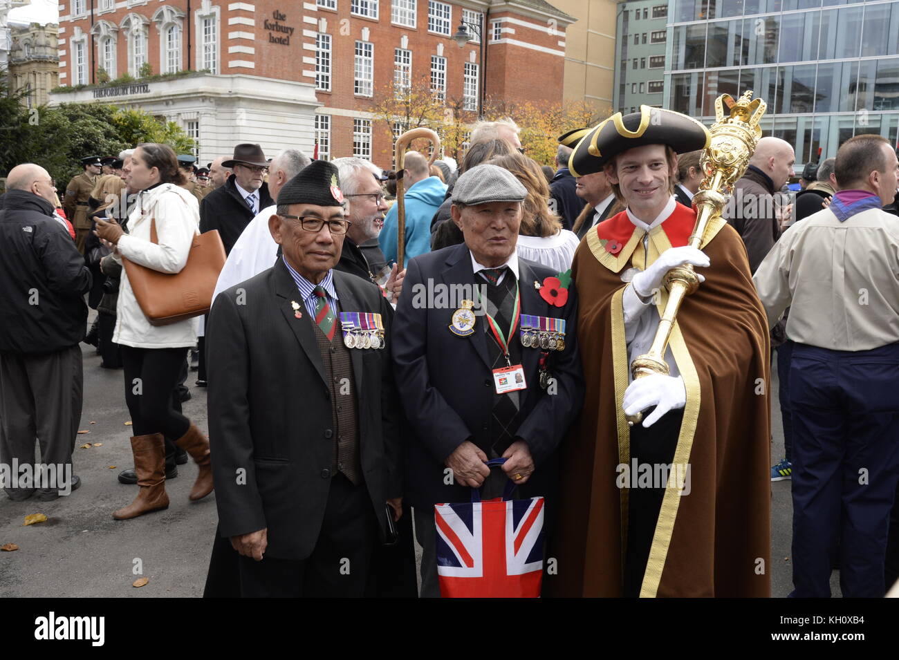 Reading, Großbritannien. 12 Nov, 2017. Remebrance Sonntag Parade und Gedenkstätten, Lesen UK Credit: David Hammant/Alamy leben Nachrichten Stockfoto