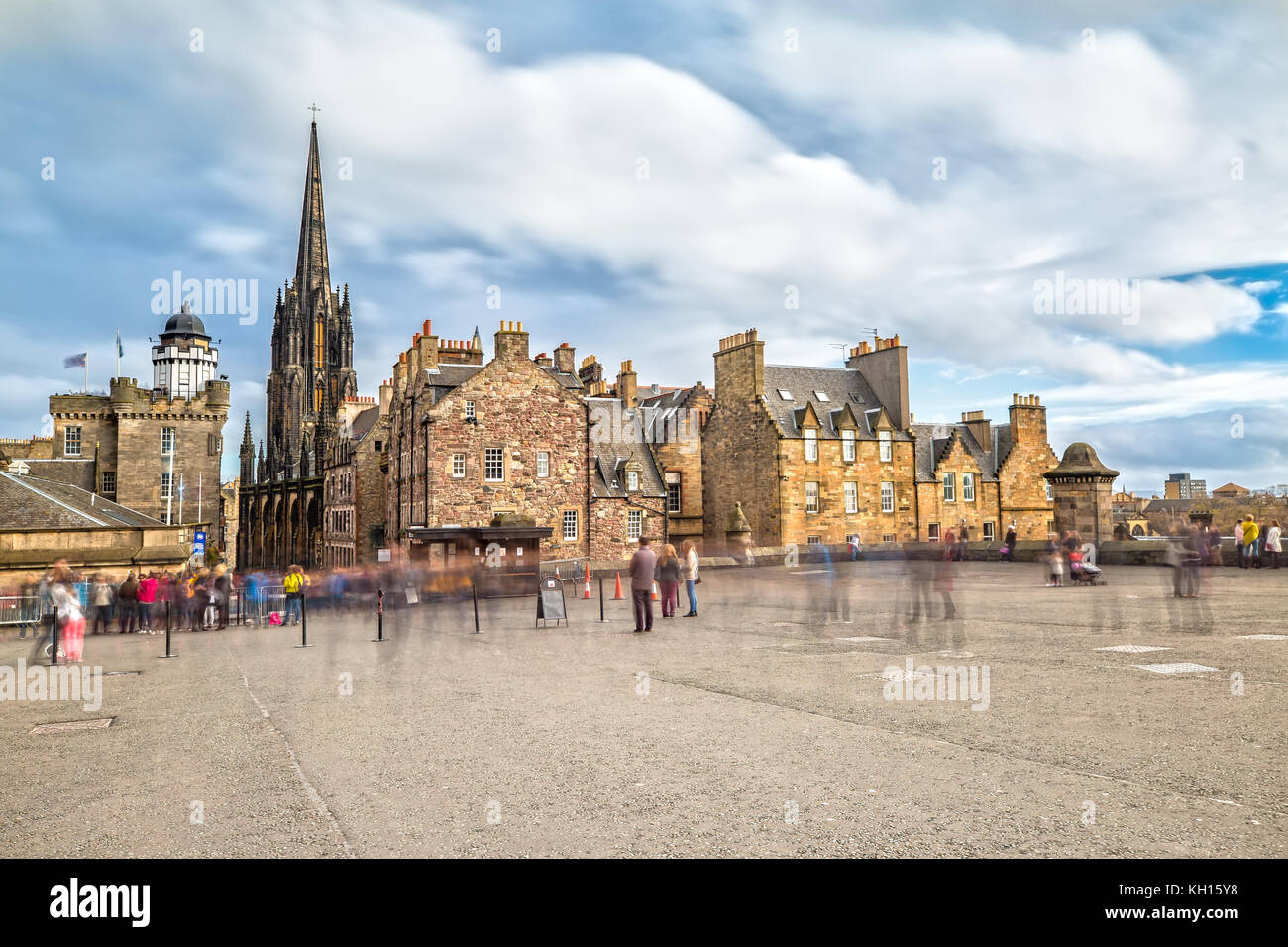 Die Royal Mile und der Hub in Edinburgh Stockfoto