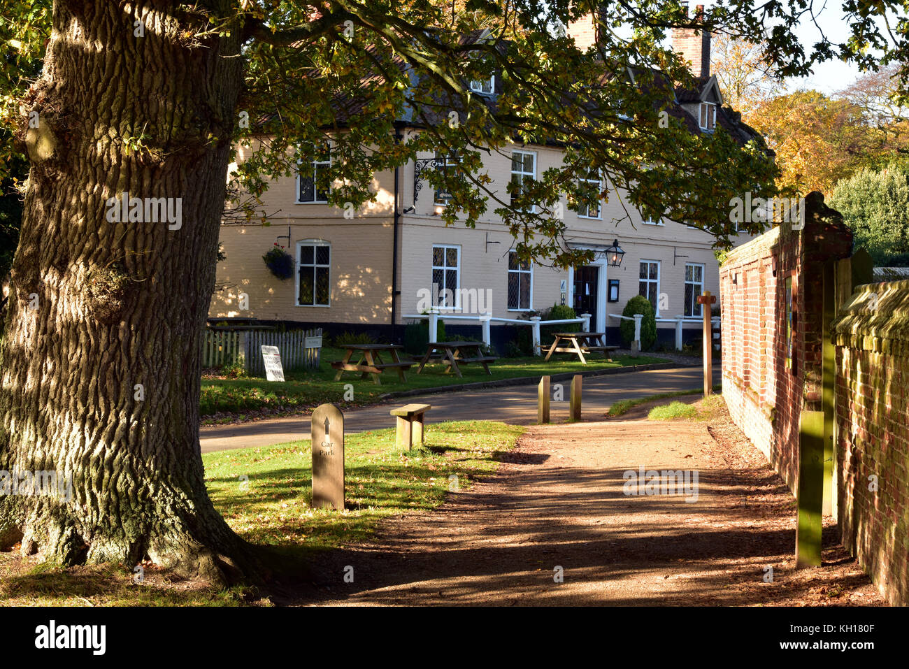 Die historischen und schönen Pub oder öffentlichen Haus neben der Wand Der blickling Haus Immobilien in Norfolk in der Nähe von Norwich. des National Trust. Stockfoto