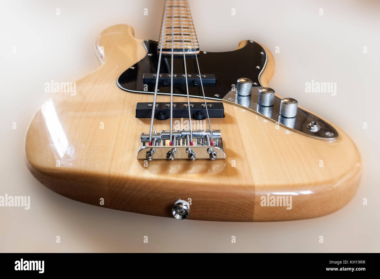 Nahaufnahme einer Kotflügel Stil Electric Jazz Bass Gitarre Stockfoto