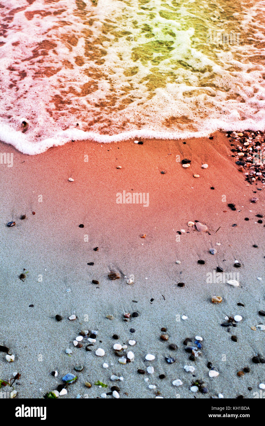 Textur auf der Strand am Meer von Sand und Steine Stockfoto