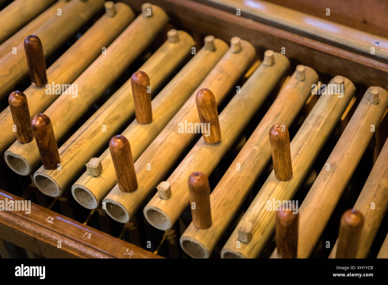 Angklung, traditionelle Musik Instrument in West Java, Indonesien gespielt, von Sundanesischen Menschen Stockfoto
